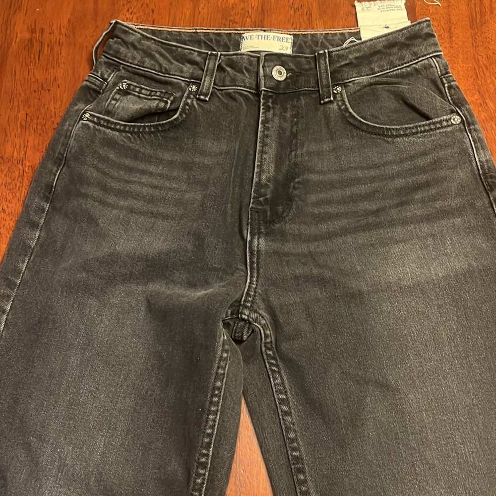 NWT We The Free Pacifica High Rise Slim Straight Leg Size 27 Black Jeans - Picture 4 of 11